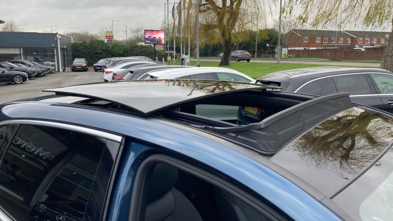 Mercedes-Benz B-Class B220d AMG Line Premium Plus 5dr Auto Diesel Hatchback